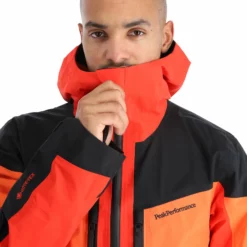 Peak Performance, Gravity Jacket Chaqueta De Esquí Hardshell Loose Fit Hombres Racing Rojo -PARQUE DE ESQUI peak performance gravity jacket aa jas gevoerd heren racing rood AA11pea101b BI 11