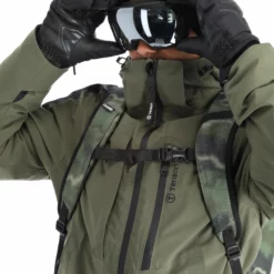 Tenson, Core Ski Jacket Chaqueta De Esquí Hombres Olive Verde -PARQUE DE ESQUI tenson corepc plus jkt aa jas gevoerd heren olive groen AA11ten101d BI 06