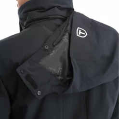 Tenson, Core Ski Jacket Chaqueta De Esquí Hombres Negro -PARQUE DE ESQUI tenson corepc plus jkt aa jas gevoerd heren zwart AA11ten101e BI 08